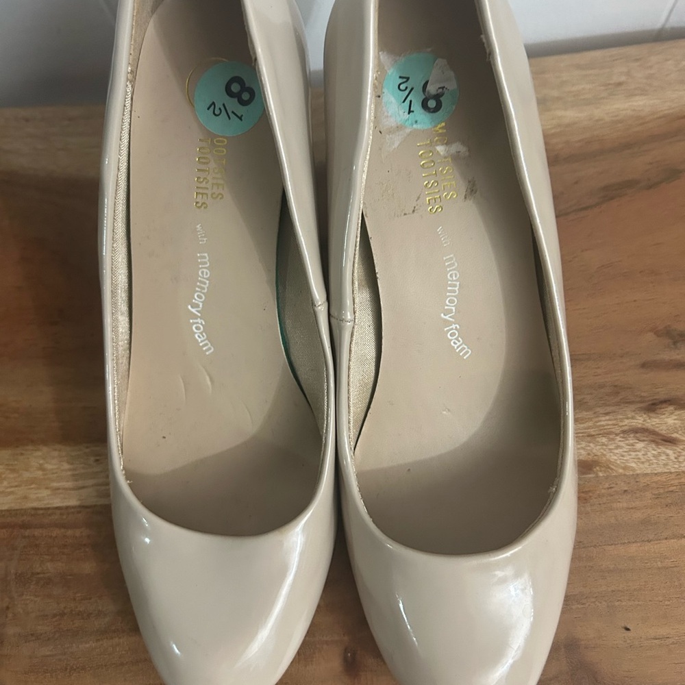 Mootsies Women's Shoes like new size 8.5